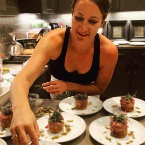 Meet your Posher, Vanessa - Picture 1 of 1